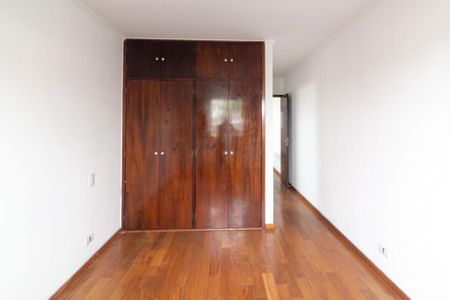 Casa à venda com 125m², 3 quartos e 2 vagas Casa à venda com 125m², 3 quartos e 2 vagasQuarto 1 - Suíte