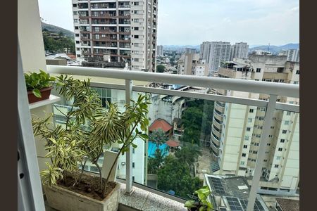Apartamento para alugar com 94m², 3 quartos e 3 vagas Apartamento para alugar com 94m², 3 quartos e 3 vagasVaranda