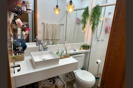 Banheiro de apartamento para alugar com 3 quartos, 94m² em Centro, Nova Iguaçu