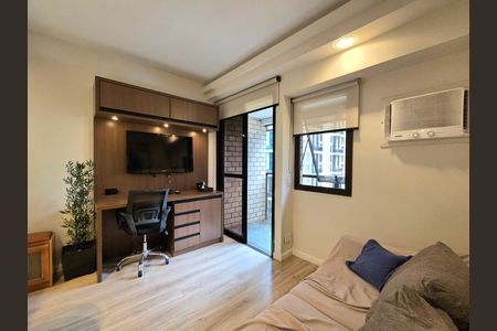 Studio para alugar com 37m², 1 quarto e 1 vagaSala/Cozinha