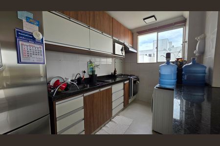 Apartamento à venda com 2 quartos, 55m² em Palmital Iii, Lagoa Santa