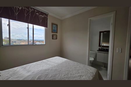 Apartamento à venda com 2 quartos, 55m² em Palmital Iii, Lagoa Santa