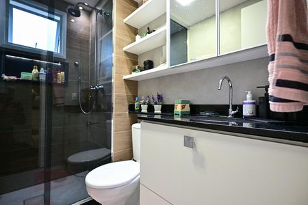 Apartamento à venda com 75m², 2 quartos e 2 vagasBanheiro Suíte