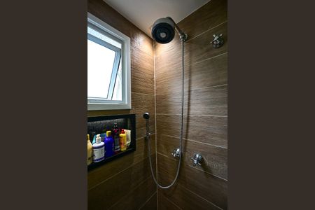Apartamento à venda com 75m², 2 quartos e 2 vagasBanheiro Suíte