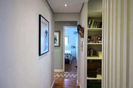 Apartamento à venda com 75m², 2 quartos e 2 vagasCorredor