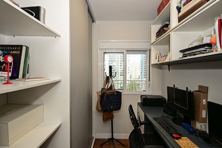 Apartamento à venda com 75m², 2 quartos e 2 vagasEscritório