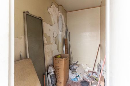 Apartamento à venda com 100m², 2 quartos e sem vaga Apartamento à venda com 100m², 2 quartos e sem vagaQuarto de Serviço