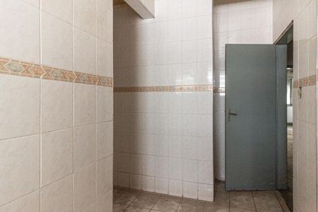 Apartamento à venda com 100m², 2 quartos e sem vaga Apartamento à venda com 100m², 2 quartos e sem vagaBanheiro