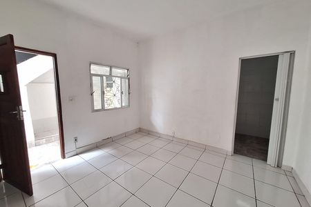 Sala de apartamento para alugar com 1 quarto, 45m² em Vila Paula, Duque de Caxias
