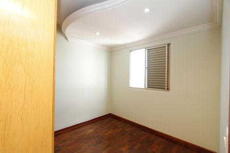 Apartamento à venda com 65m², 2 quartos e 1 vagaQuarto 2