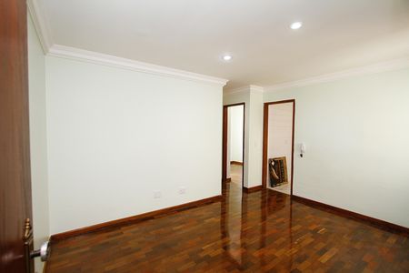 Sala de apartamento à venda com 2 quartos, 65m² em João Pinheiro, Belo Horizonte