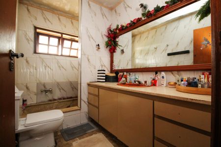 Casa de condomínio para alugar com 1500m², 7 quartos e 8 vagas Casa de condomínio para alugar com 1500m², 7 quartos e 8 vagasBanheiro Suíte 3
