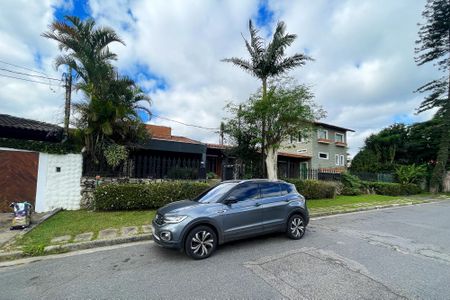 Casa de condomínio para alugar com 1500m², 7 quartos e 8 vagas Casa de condomínio para alugar com 1500m², 7 quartos e 8 vagasFachada Casa