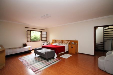 Casa de condomínio para alugar com 1500m², 7 quartos e 8 vagas Casa de condomínio para alugar com 1500m², 7 quartos e 8 vagasSuíte 1