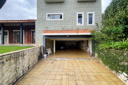Casa de condomínio para alugar com 1500m², 7 quartos e 8 vagas Casa de condomínio para alugar com 1500m², 7 quartos e 8 vagasGaragem 2