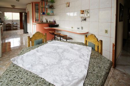 Casa de condomínio para alugar com 1500m², 7 quartos e 8 vagas Casa de condomínio para alugar com 1500m², 7 quartos e 8 vagasCozinha