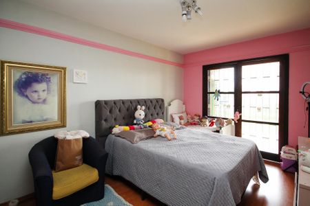 Casa de condomínio para alugar com 1500m², 7 quartos e 8 vagas Casa de condomínio para alugar com 1500m², 7 quartos e 8 vagasQuarto 1