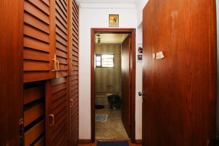 Casa de condomínio para alugar com 1500m², 7 quartos e 8 vagas Casa de condomínio para alugar com 1500m², 7 quartos e 8 vagasCloset Suíte 4