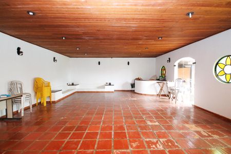 Casa de condomínio para alugar com 1500m², 7 quartos e 8 vagas Casa de condomínio para alugar com 1500m², 7 quartos e 8 vagasÁrea comum