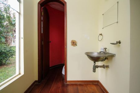 Casa de condomínio para alugar com 1500m², 7 quartos e 8 vagas Casa de condomínio para alugar com 1500m², 7 quartos e 8 vagasLavabo
