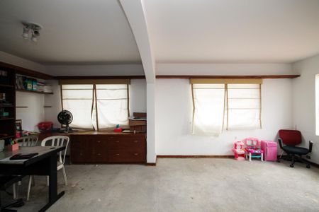 Casa de condomínio para alugar com 1500m², 7 quartos e 8 vagas Casa de condomínio para alugar com 1500m², 7 quartos e 8 vagasEscritório Suíte 1
