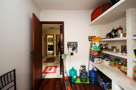 Casa de condomínio para alugar com 1500m², 7 quartos e 8 vagas Casa de condomínio para alugar com 1500m², 7 quartos e 8 vagasEscritório