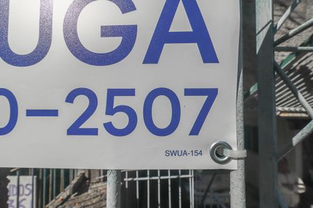 Fachada de casa para alugar com 1 quarto, 50m² em Jardim Carvalho, Porto Alegre