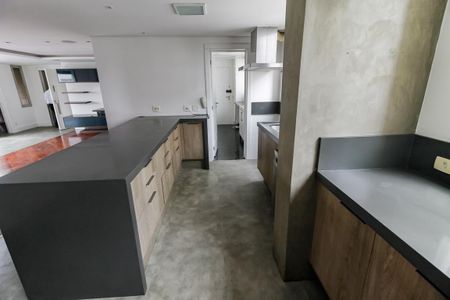 Apartamento à venda com 160m², 4 quartos e 2 vagasCozinha - Armários