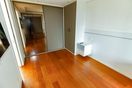 Apartamento à venda com 160m², 4 quartos e 2 vagasSuíte 2