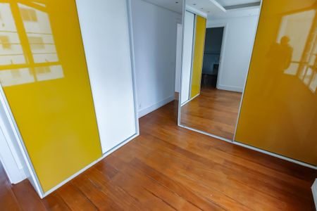 Apartamento à venda com 160m², 4 quartos e 2 vagasQuarto 3