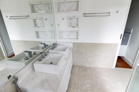 Apartamento à venda com 160m², 4 quartos e 2 vagasSuíte 2