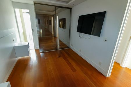 Apartamento à venda com 160m², 4 quartos e 2 vagasSuíte 2