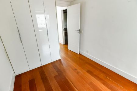 Apartamento à venda com 160m², 4 quartos e 2 vagasSuíte 1