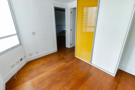 Apartamento à venda com 160m², 4 quartos e 2 vagasQuarto 3