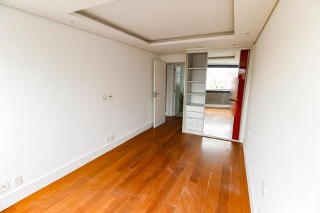Apartamento à venda com 160m², 4 quartos e 2 vagasQuarto 2
