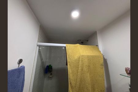 Apartamento à venda com 75m², 2 quartos e 1 vaga Apartamento à venda com 75m², 2 quartos e 1 vagaBanheiro