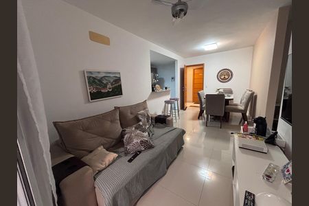 Apartamento à venda com 75m², 2 quartos e 1 vaga Apartamento à venda com 75m², 2 quartos e 1 vagaSala