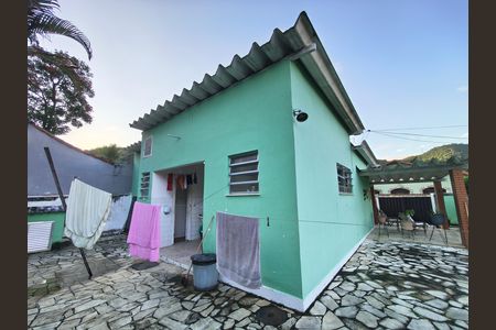 Casa de condomínio à venda com 214m², 3 quartos e 2 vagas Casa de condomínio à venda com 214m², 3 quartos e 2 vagasÁrea comum