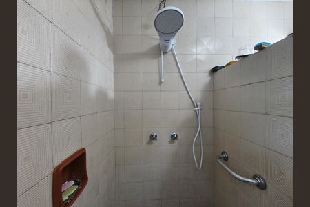 Casa de condomínio à venda com 214m², 3 quartos e 2 vagas Casa de condomínio à venda com 214m², 3 quartos e 2 vagasBanheiro social