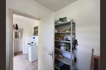 Casa de condomínio à venda com 214m², 3 quartos e 2 vagas Casa de condomínio à venda com 214m², 3 quartos e 2 vagasQuarto de serviço
