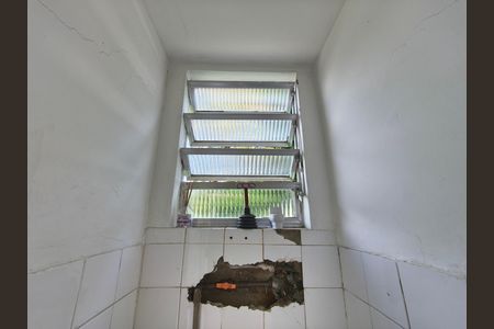 Casa de condomínio à venda com 214m², 3 quartos e 2 vagas Casa de condomínio à venda com 214m², 3 quartos e 2 vagasBanheiro de serviço