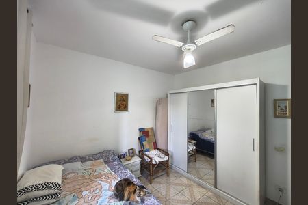 Casa de condomínio à venda com 214m², 3 quartos e 2 vagas Casa de condomínio à venda com 214m², 3 quartos e 2 vagasQuarto