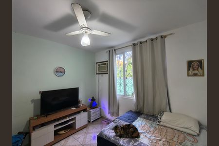Casa de condomínio à venda com 214m², 3 quartos e 2 vagas Casa de condomínio à venda com 214m², 3 quartos e 2 vagasQuarto