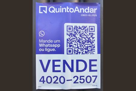 Casa de condomínio à venda com 214m², 3 quartos e 2 vagas Casa de condomínio à venda com 214m², 3 quartos e 2 vagasPlaca