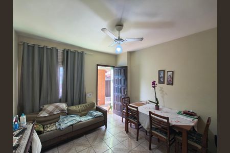 Casa de condomínio à venda com 214m², 3 quartos e 2 vagas Casa de condomínio à venda com 214m², 3 quartos e 2 vagasSala