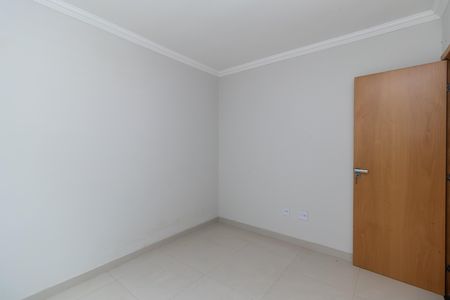 Quarto 2 de apartamento à venda com 2 quartos, 107m² em Piratininga, Belo Horizonte