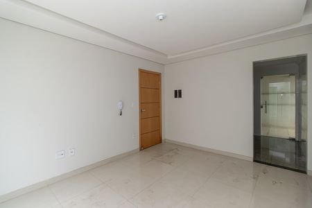 Sala de apartamento à venda com 2 quartos, 107m² em Piratininga, Belo Horizonte