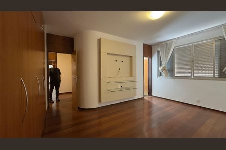 Apartamento à venda com 240m², 4 quartos e 2 vagas
