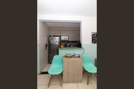 Apartamento para alugar com 47m², 2 quartos e 1 vaga Apartamento para alugar com 47m², 2 quartos e 1 vagaCozinha e Área de Serviço