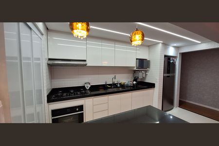 Apartamento à venda com 96m², 3 quartos e 2 vagas Apartamento à venda com 96m², 3 quartos e 2 vagasCozinha